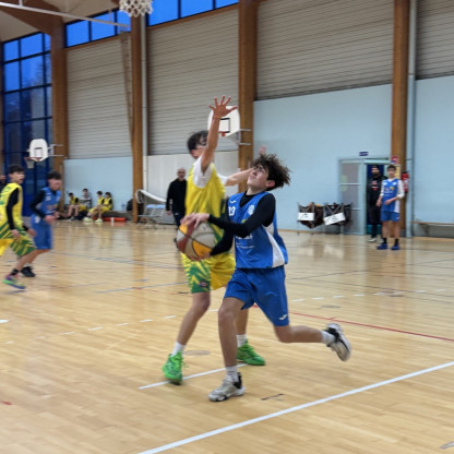 U18